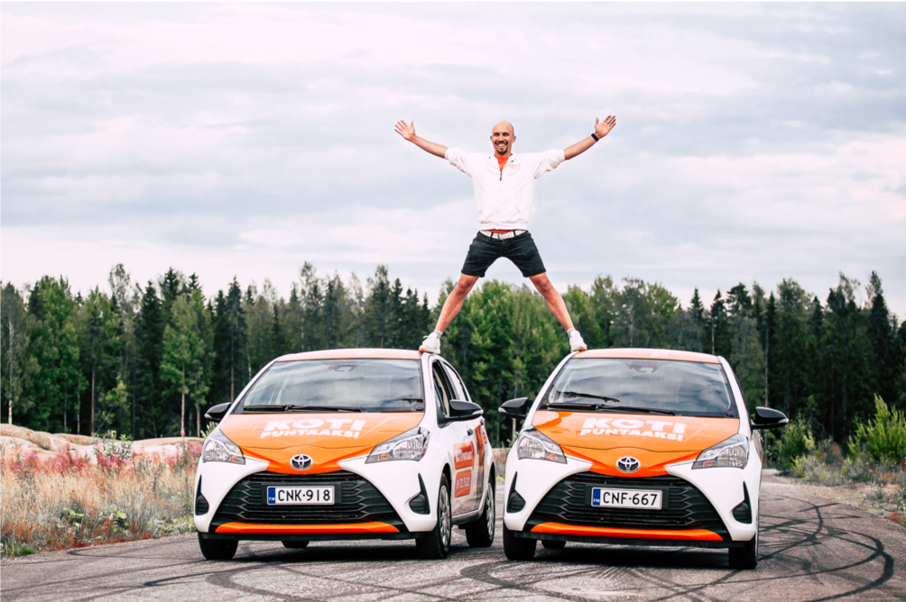 Henri Haho autojen päällä