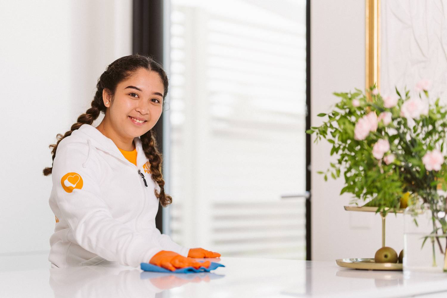 Hymyilevä siistijä